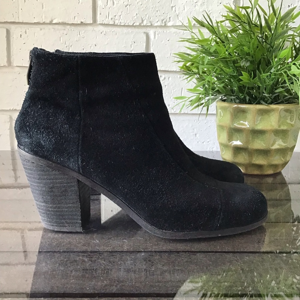 Vince Camuto Graysen Black Suede Ankle Booties
